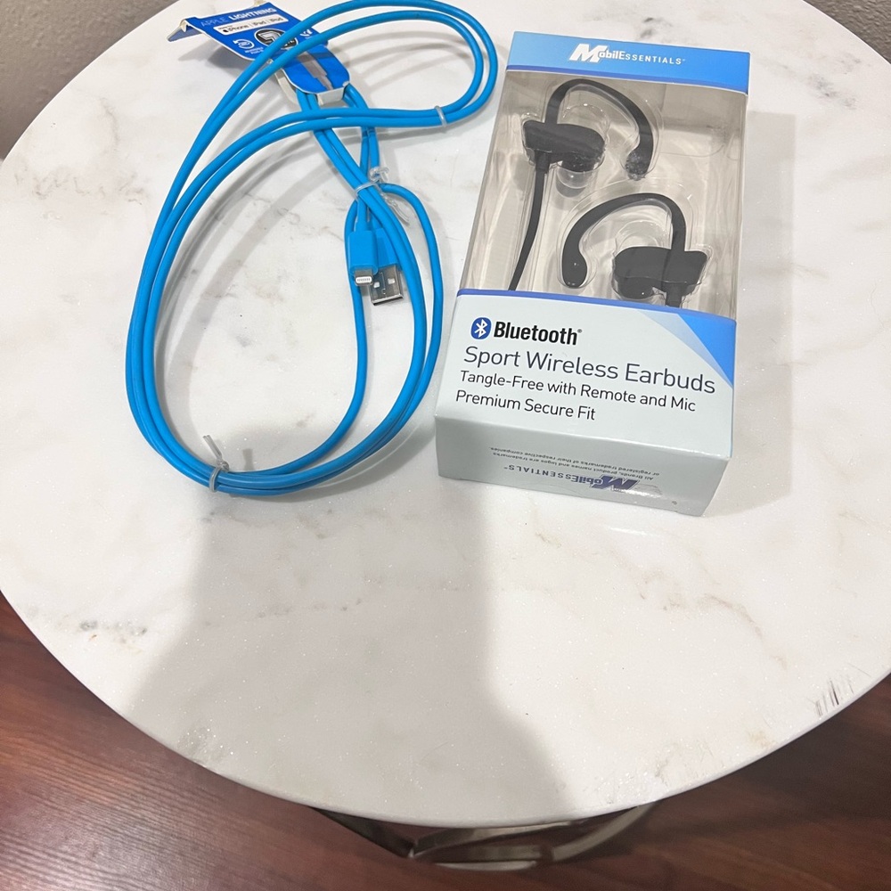 Bluetooth Sport Earbuds Bundle w/ Lightning cable (7ft)